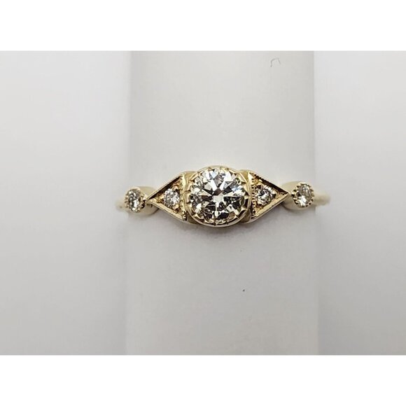 Beautiful 14K Karat Solid Yellow Gold Designer Round Diamond Ring - Size 4.25 - Picture 8 of 16